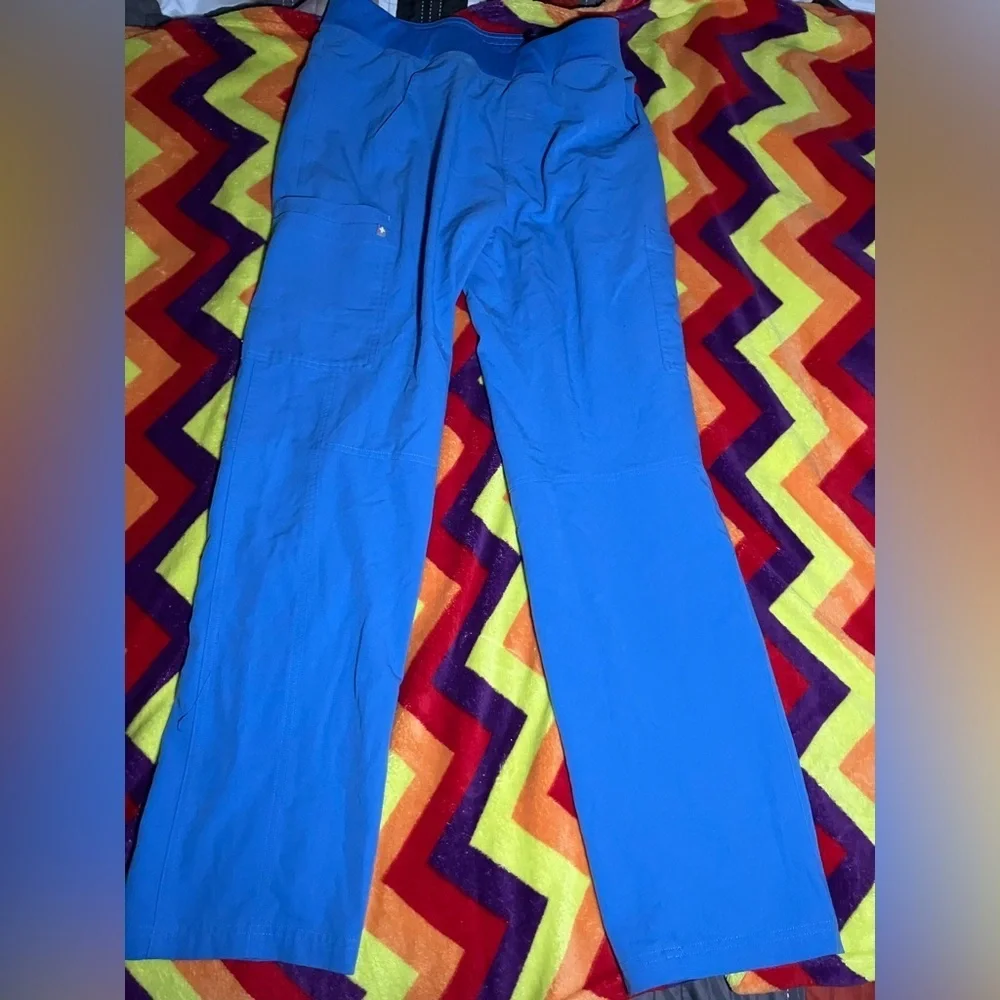 Figs Technical collection Axum cargo scrub pants